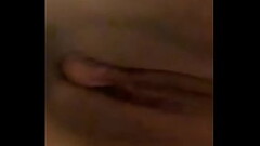 Xoxota Bucetinha rosinha recebendo aquele carinho gostoso!!! Barulho da buceta molhada Thumb