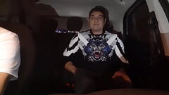YURI GA&Uacute_CHO GOZANDO NO RABO DO MOTORISTA Thumb