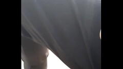 Nghịch cu tr&ecirc_n xe Thumb
