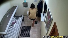 Brunette m. Secretly Masturbating Thumb