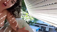Louquinha dando meus buraquinhos na janela pra tds os vizinhos gostosos desejarem me fuder tambem Thumb