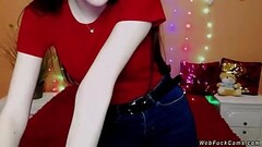Brunette amateur in bra on webcam Thumb