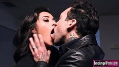Brooklyn Gray roughed up by tattooed guy Thumb