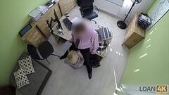 LOAN4K. La esbelta chica Katy Rose es taladrada por un inspector de pr&eacute_stamos incobrables Thumb