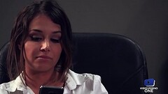 Cl&eacute_a, film&eacute_e par des inconnus, en trio avec son mec Thumb