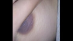 Le toc&oacute_ las tetas a mi prima negra . Thumb