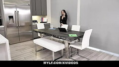 Real Estate MILF Agent Knows Her Ways- Trinity St Clair Thumb