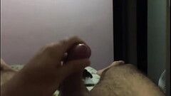 Gostoso batendo uma pra minha amiga Thumb