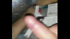 Eu na punheta debaixo da coberta 01 Thumb