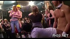 Lots of oral sex from blondes Thumb