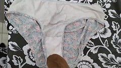 Corrida en bragas se mi mujer 67 (cum in pants of my wife), volvemos de las vacaciones Thumb