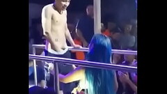 Mulher do cabelo azul do Facebook Thumb