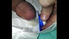 Apr&egrave_s s'_&ecirc_tre branl&eacute_ sur sa t&eacute_tine il la suce Thumb