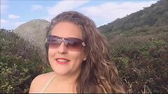 Kellenzinha vai a praia de nudismo da Galheta e abre o verbo assista o video completo no nosso canal Thumb