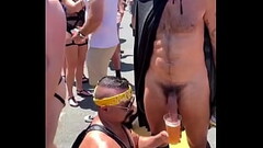 PARADA GAY branquinho louco pela rola gigante do mascarado Thumb