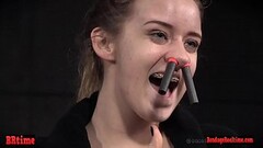 Smalltits submissive toyed with sybian Thumb