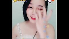Em g&aacute_i t&oacute_c ngắn xinh xắn tr&ecirc_n Uplive Thumb
