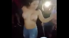 Bailando desnuda Thumb
