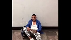 Chacal se la saca en el Metro Thumb