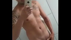 Macho safado se exibindo Thumb