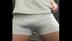 Dan&ccedil_ando de cueca branca Thumb