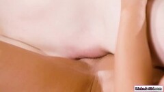 Teen feeds slut stepmom with her pussy Thumb