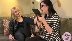 Glamorous trans babe gets head from her gf Thumb