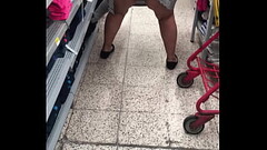 En el super con vestido rayado Thumb