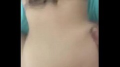 Papa h&auml_mmert auf meine enge Muschi und Ich sehne mich nach mehr Thumb