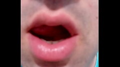 Sexy l&iacute_ps 18 yo Thumb