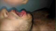 RELAXANDO NUMA BRINCADEIRA COM UM F&Atilde_ DO SCRUFF Thumb
