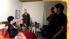 INTERRACIAL,COJEN  A PROSTITUTA  ENTRE  AMIGOS PRIMERA PARTE Thumb