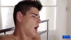 Boy e man Thumb