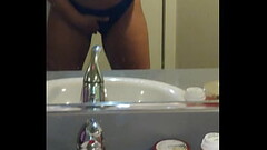 Wet black pussy rub in the bathroom Thumb