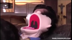 Amature Muppet gets cock sucked Thumb