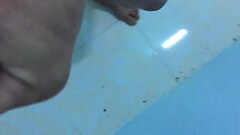 Ở nh&agrave_ một m&igrave_nh &amp_ lần đầu l&ecirc_n s&oacute_ng Thumb