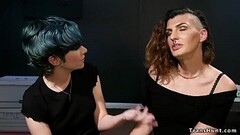 Big shemale fucks petite babe Thumb