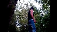 OUDE RARE MAN RUKT IN PUBLIC BOS MET YMCMB T-SHIRT AAN Thumb