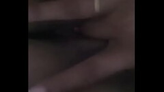 Esposa toc&aacute_ndose su vagina Thumb
