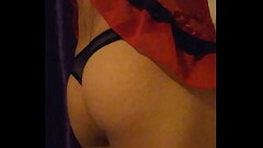 Disfrutando sola en casa con ropa de mi novia Thumb