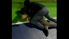 Se ponen cachondos en el parque Thumb