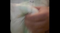 ich mal in die windel machen und dann einen runter holen Thumb
