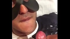 Narizinho trans Gozando muito na boca e na cara do personal trainer Thumb
