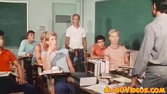 Vintage gay studs fucking bareback until hot cum erupts Thumb