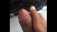 joven hetero enga&ntilde_ado se pajea para mi Thumb