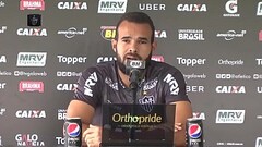 T&eacute_cnico safado fudendo at&eacute_ o talo um time inteiro Thumb