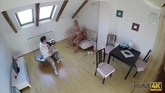 HUNT4K. Fast ihre Geldb&ouml_rse verloren, aber verr&uuml_ckten Sex gefunden Thumb