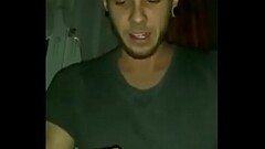 amigo hetero batendo punheta - VIDEOSDOTADOS.COM Thumb