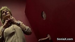 Unfaithful english mature lady sonia displays her monster boobies Thumb