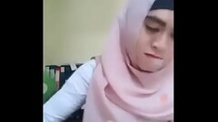 cewek indon tudung tayang tetek Thumb